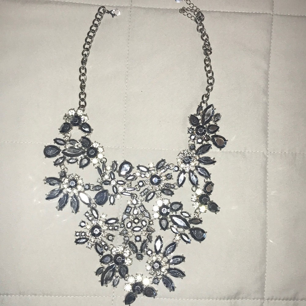 Statement necklace